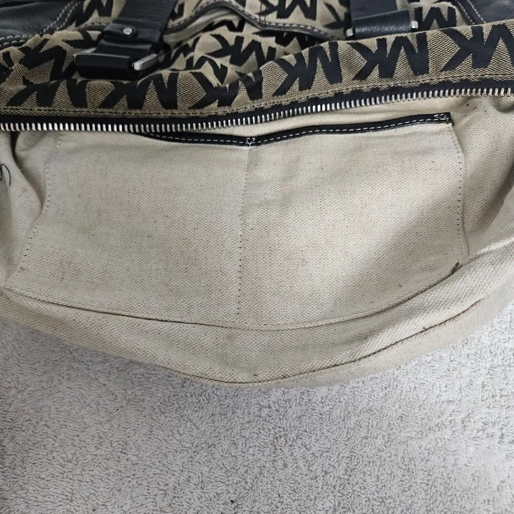 Michael kors shoulder bag